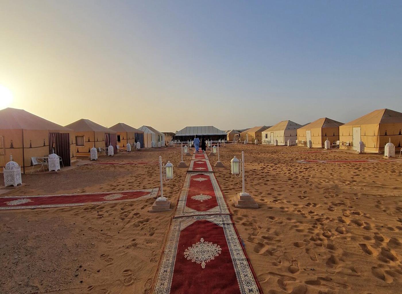 Guía Definitiva del Camping de Lujo en el Desierto de Marruecos