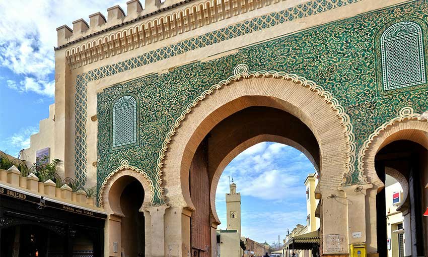 Fez Royal Palace to the ancient Al-Qarawiyyin